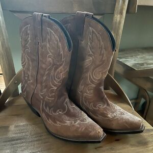 Laredo ‘Saucy’ Boots 8.5